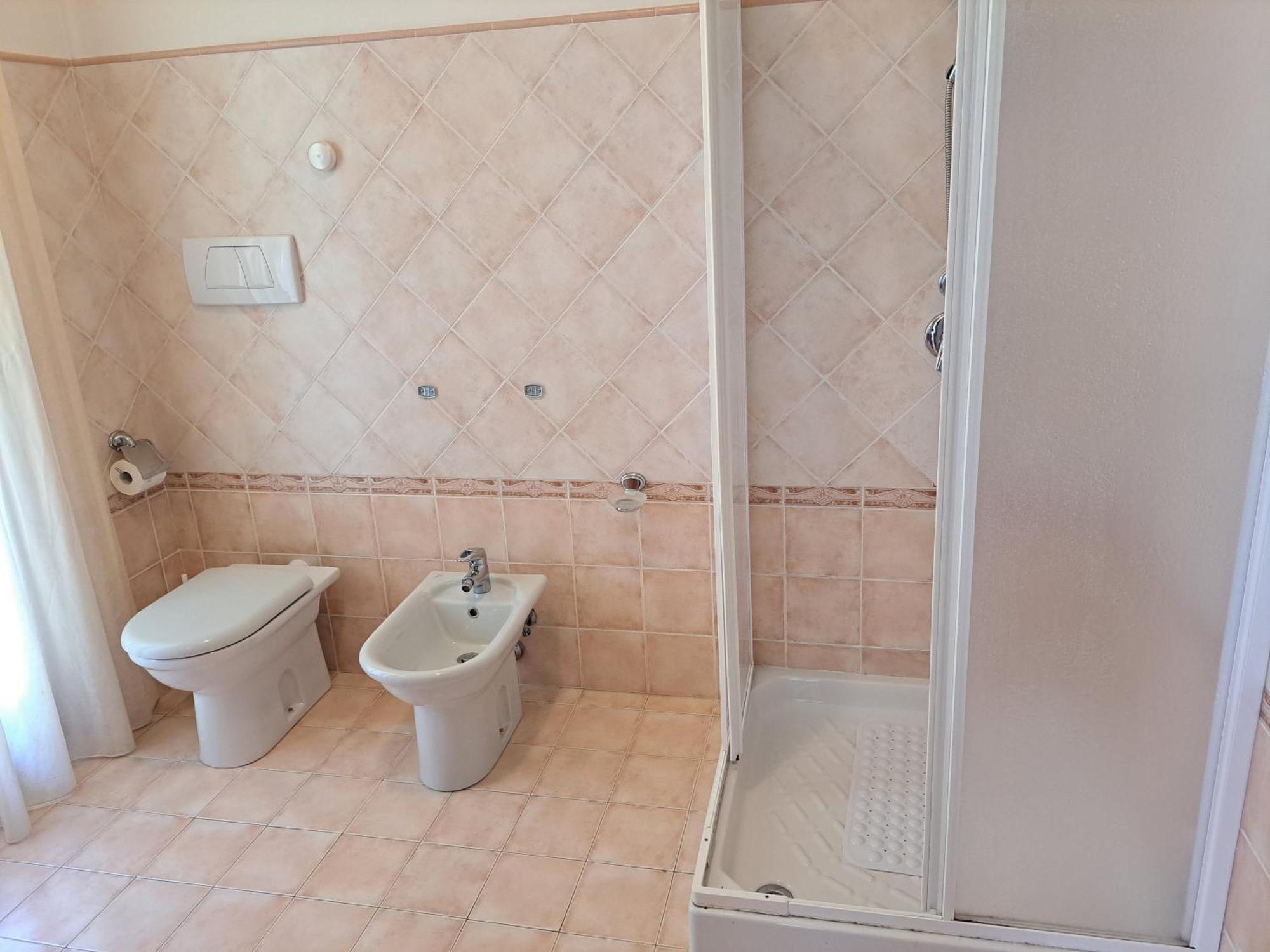 Le Tre Rose Bed & Breakfast Tollo
